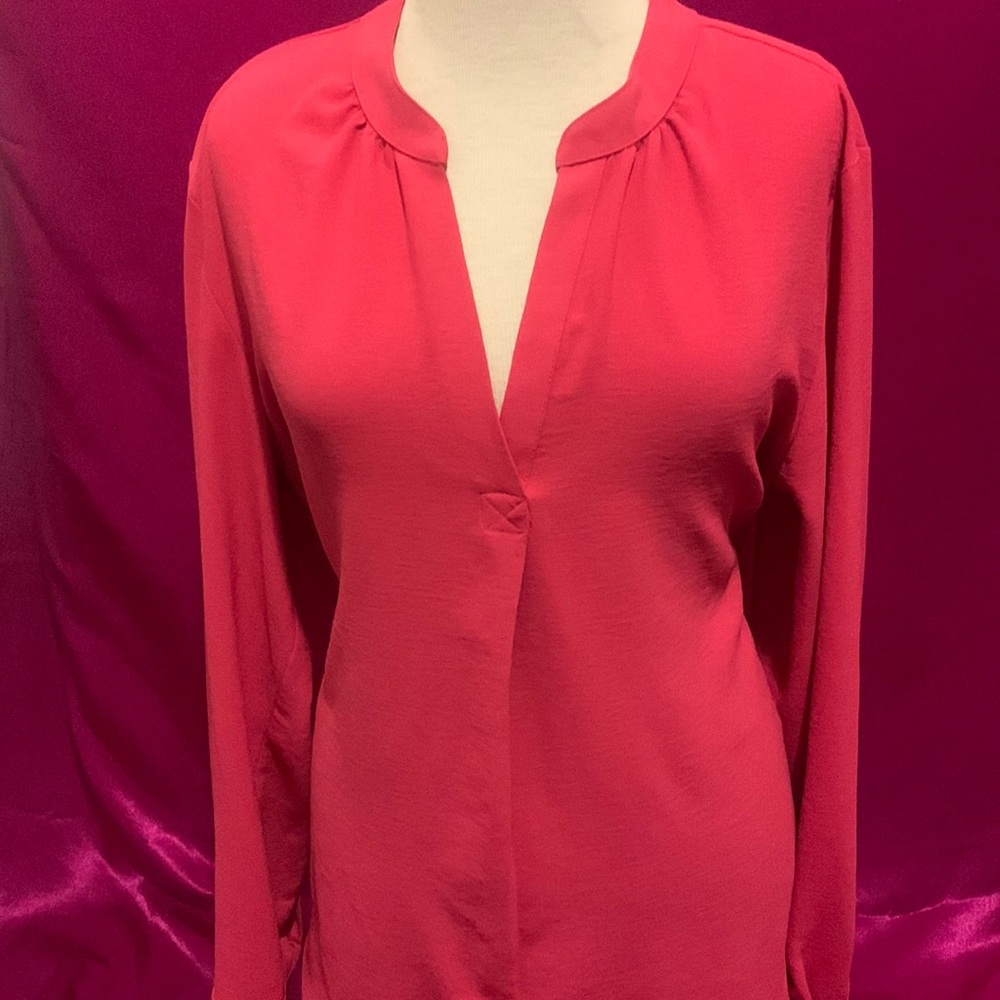 Lord&Taylor side L, rich pink blouse. Amazing quality fabric, like new